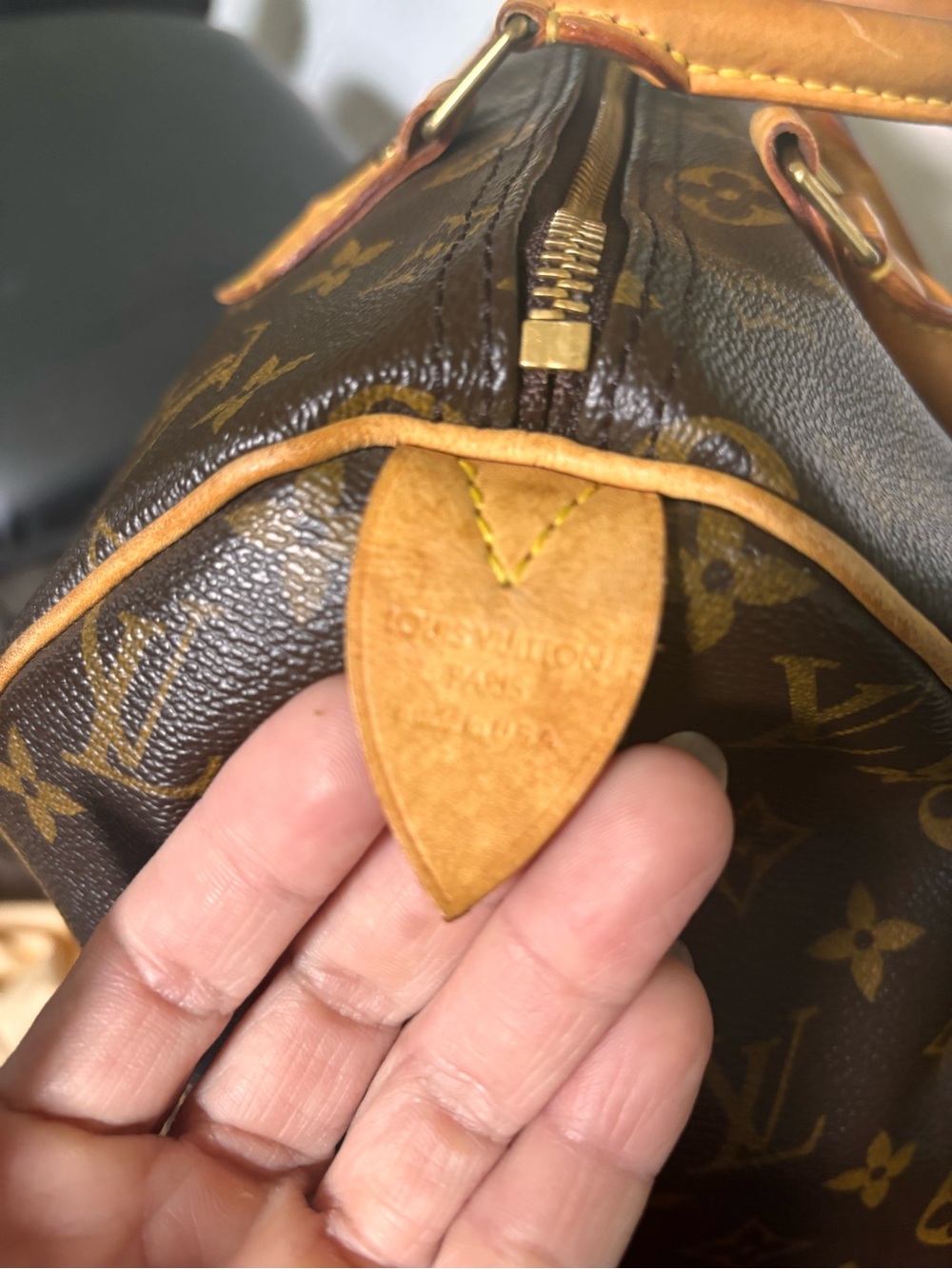 Louis Vuitton Speedy 30 Brown Monogram Canvas Top-Handle with Tan Trim - Picture 4 of 13